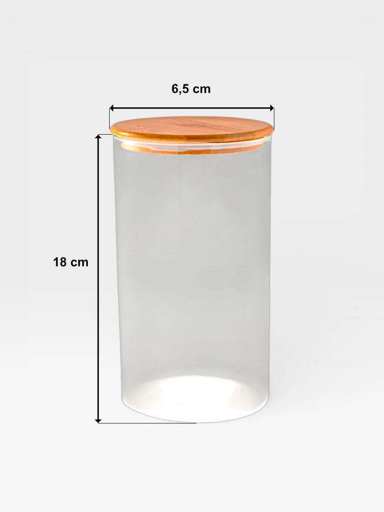 Découvrez notre bocal alimentaire en verre de 500 ML avec un couvercle en bambou. Idéal pour conserver vos denrées sèches tout en s'accordant à la décoration de votre cuisine. Ces bocaux en verre au design épuré ajoutent une touche naturelle et moderne à votre espace tout en alliant praticité et fonctionnalité.